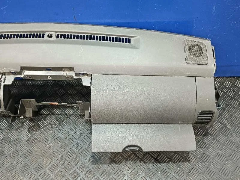 Salpicadero para Nissan Pathfinder (R51)