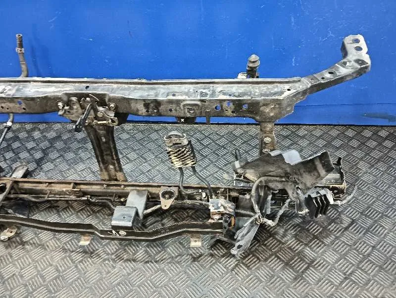 Panel Frontal para Nissan Pathfinder (R51)