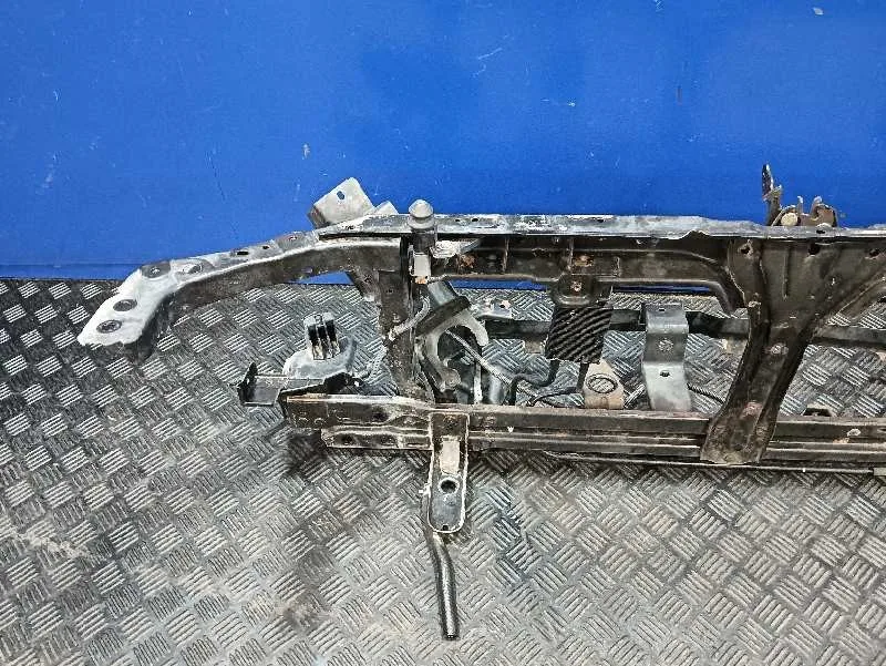 Panel Frontal para Nissan Pathfinder (R51)