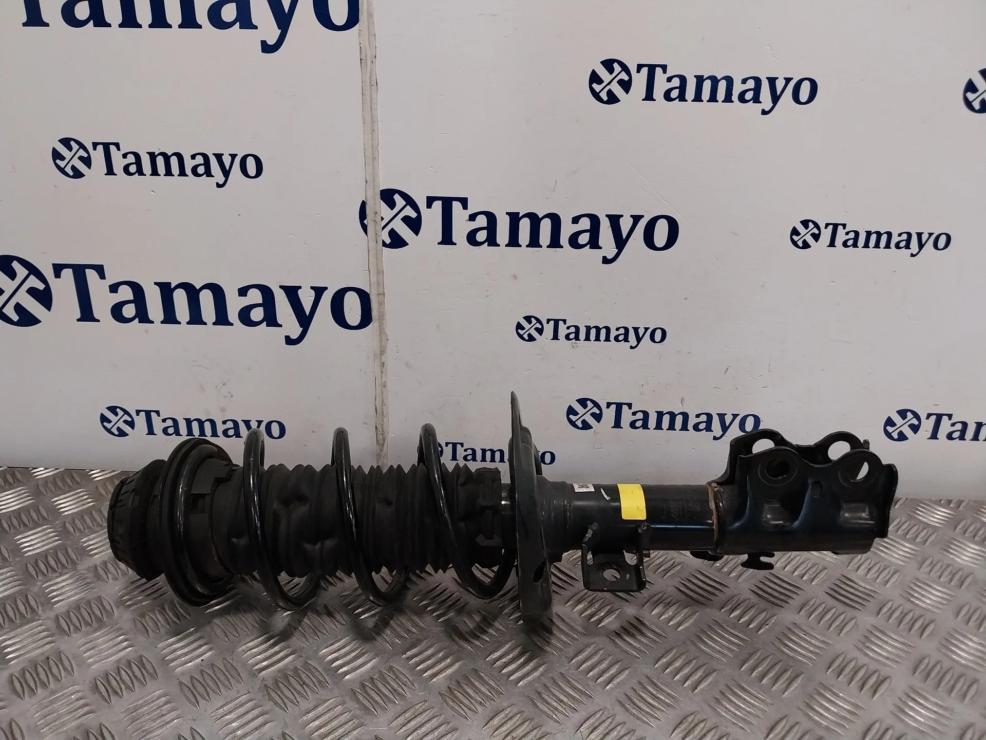 Amortiguador Delantero Izquierdo para Toyota Yaris (Xpa1F/Mxph11/Chxnbw)