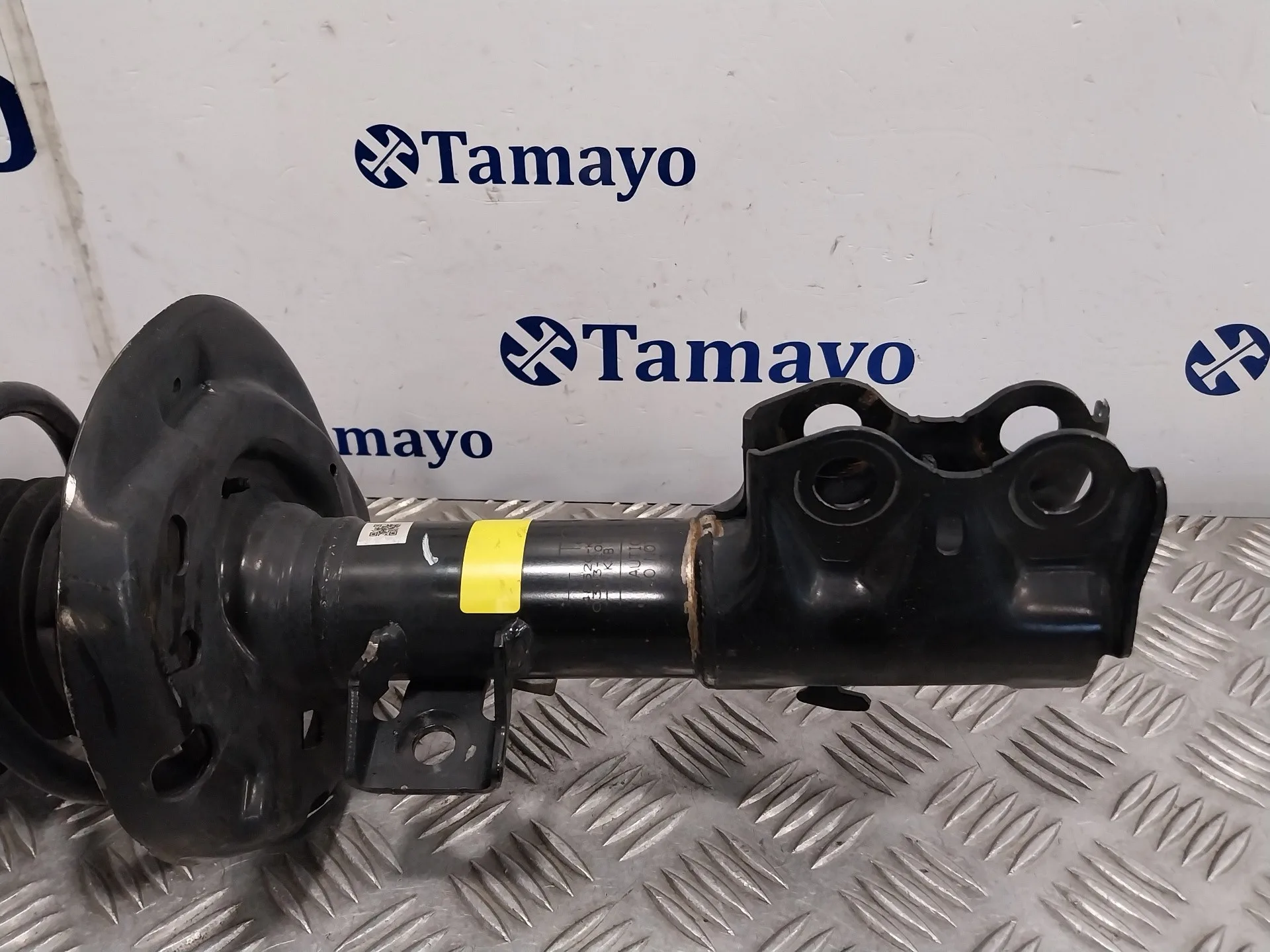 Amortiguador Delantero Izquierdo para Toyota Yaris (Xpa1F/Mxph11/Chxnbw)