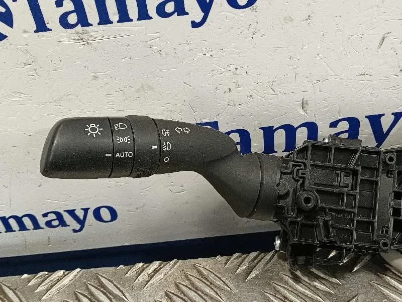 Mando Multifuncion para Toyota Yaris (Xpa1F/Mxph11/Chxnbw)