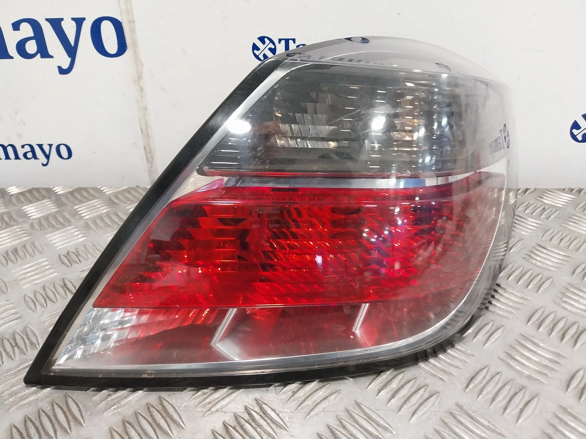 Piloto Trasero Derecho para Opel Astra Gtc