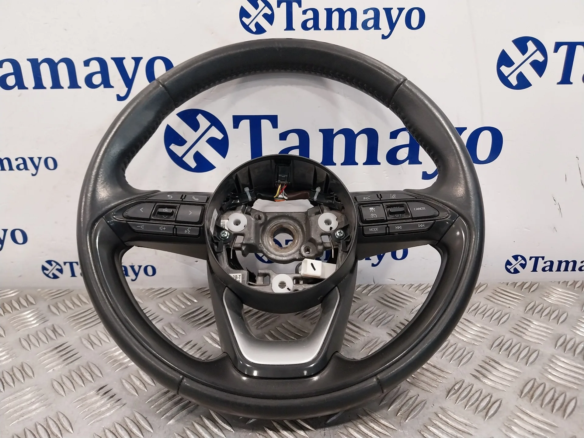 Volante para Toyota Yaris (Xpa1F/Mxph11/Chxnbw)