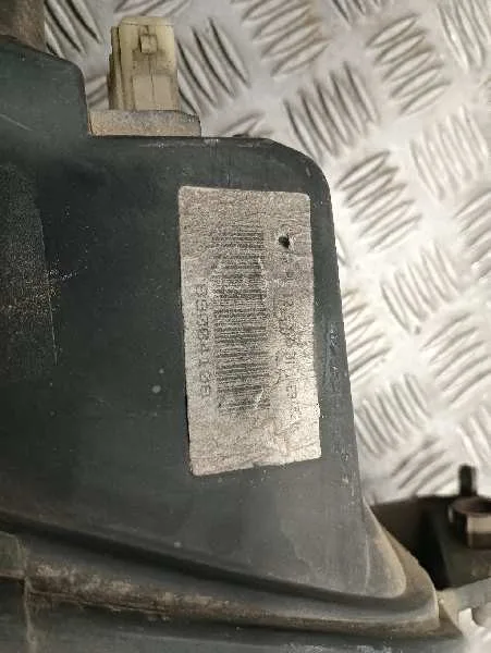 Faro Derecho para Peugeot 306 Cabriolet (S1)