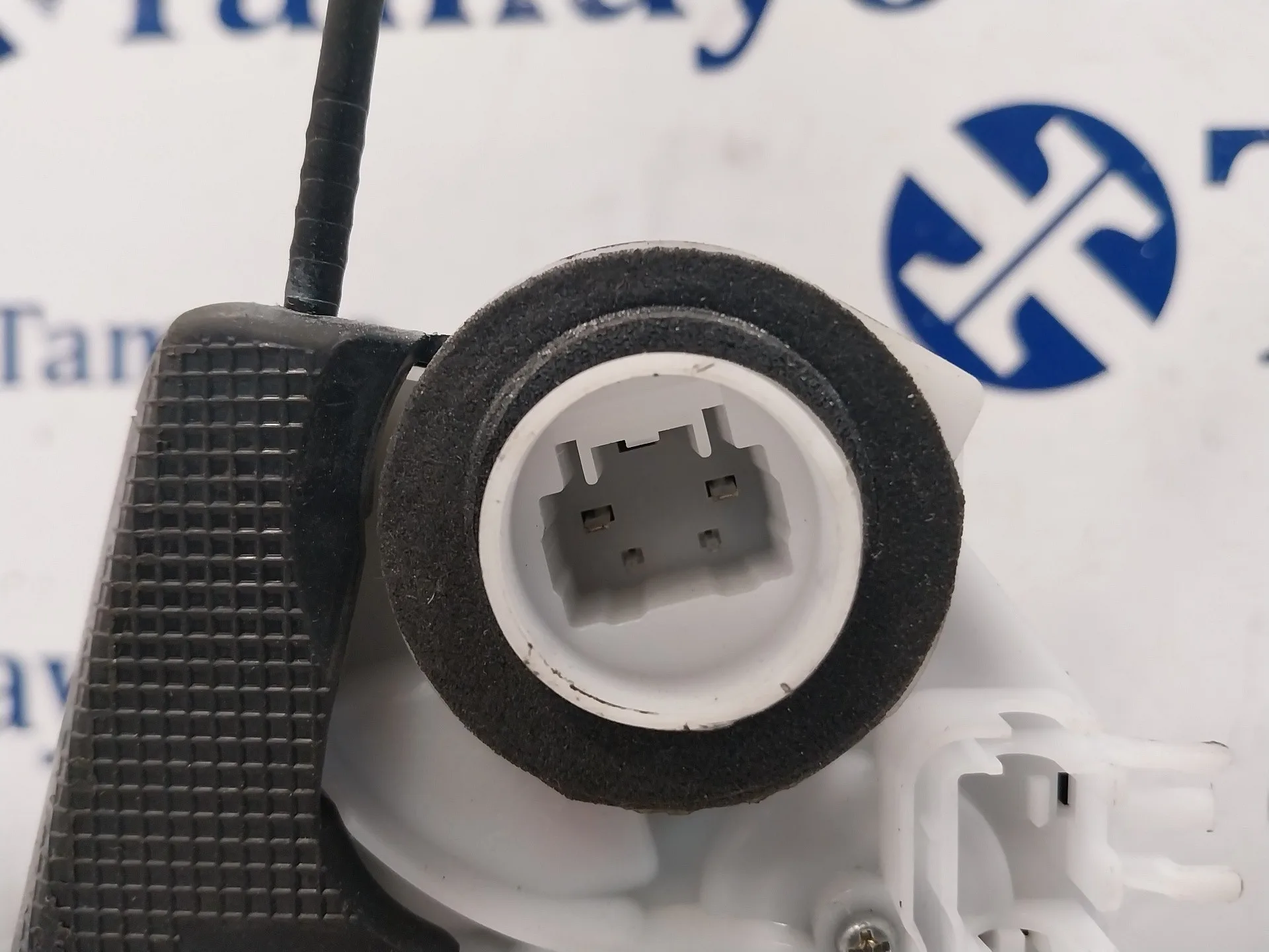 Cerradura Puerta Trasera Izquierda para Toyota Yaris (Xpa1F/Mxph11/Chxnbw)
