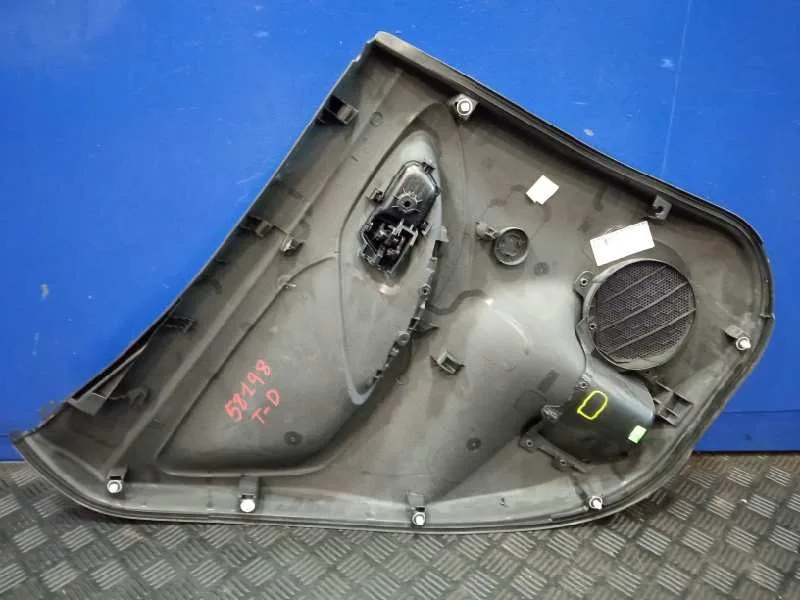 Guarnecido Puerta Trasera Derecha para Toyota Yaris (Xpa1F/Mxph11/Chxnbw)