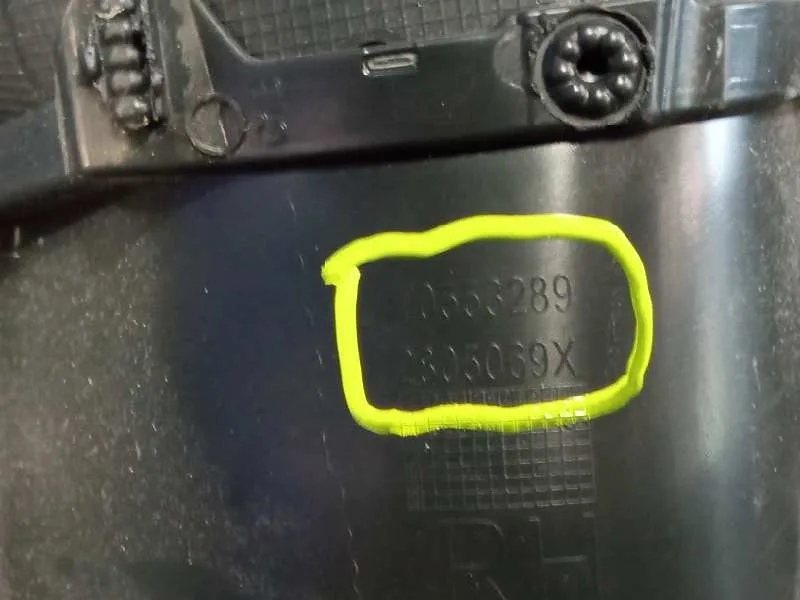 Guarnecido Puerta Trasera Derecha para Toyota Yaris (Xpa1F/Mxph11/Chxnbw)