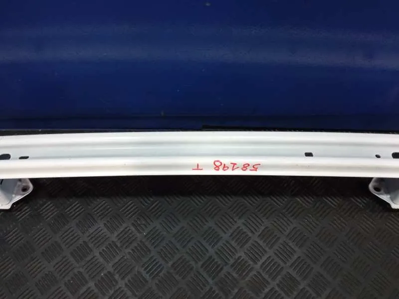 Refuerzo Paragolpes Trasero para Toyota Yaris (Xpa1F/Mxph11/Chxnbw)