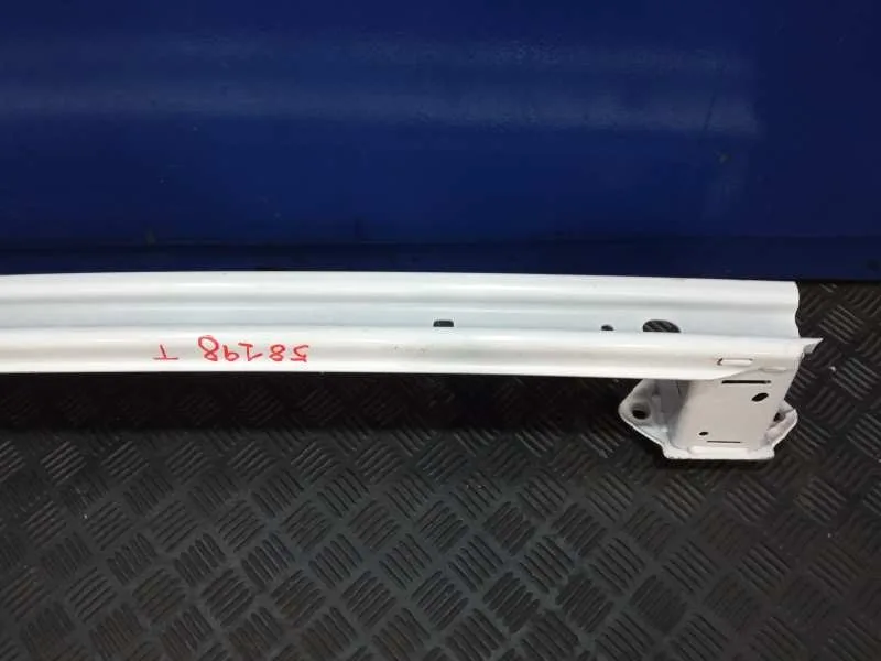 Refuerzo Paragolpes Trasero para Toyota Yaris (Xpa1F/Mxph11/Chxnbw)