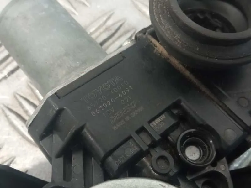Elevalunas Trasero Izquierdo para Toyota Yaris (Xpa1F/Mxph11/Chxnbw)