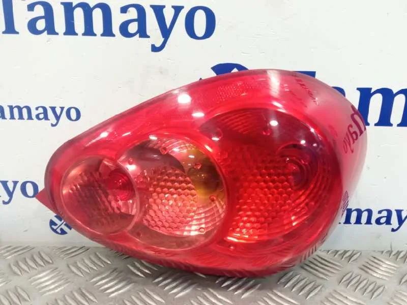 Piloto Trasero Izquierdo para Toyota Aygo (Kgb/Wnb)