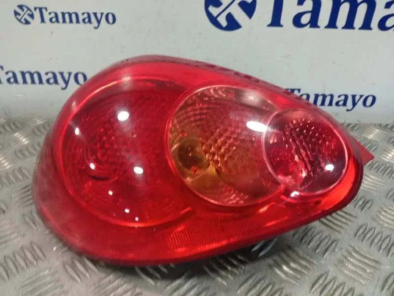 Piloto Trasero Izquierdo para Toyota Aygo (Kgb/Wnb)