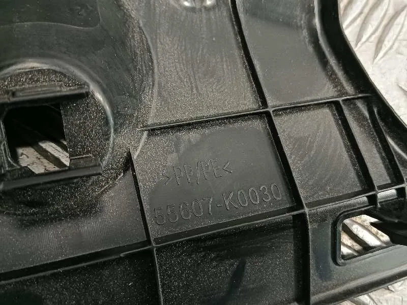 Tapa Guantera para Toyota Yaris (Xpa1F/Mxph11/Chxnbw)