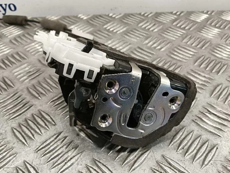 Cerradura Puerta Trasera Derecha para Toyota Yaris (Xpa1F/Mxph11/Chxnbw)