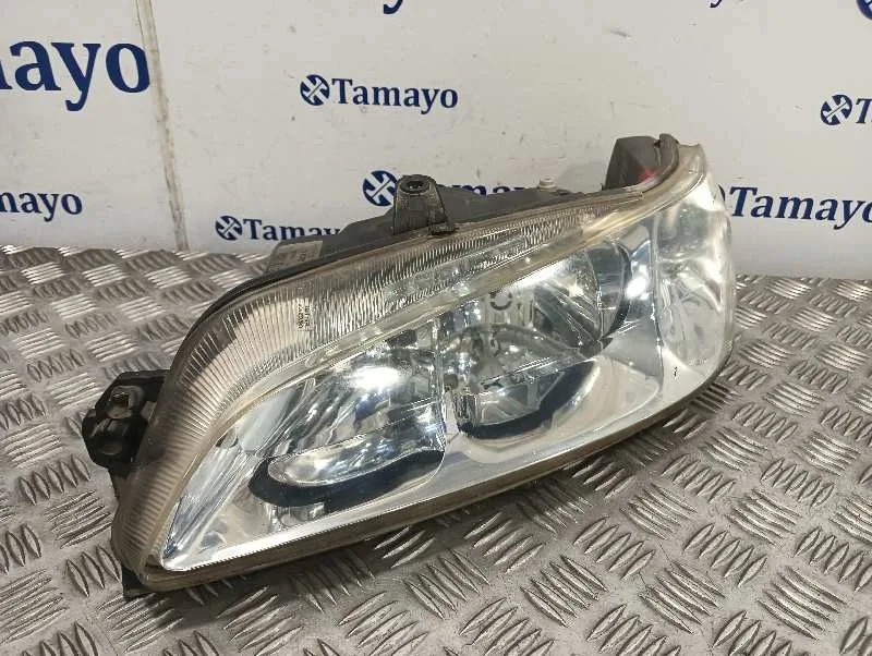 Faro Izquierdo para Peugeot 306 Cabriolet (S1)
