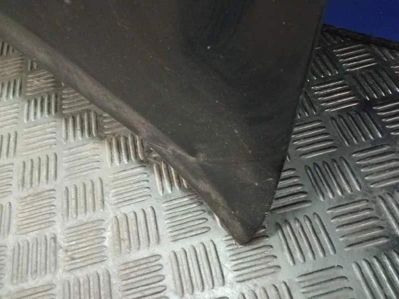 Capot para Toyota Rav 4 (A2)