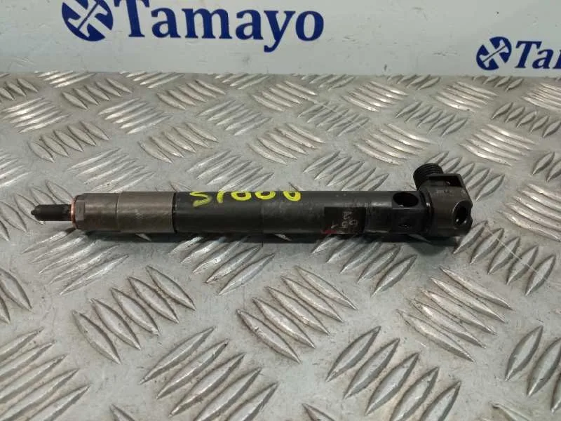 Inyector para Mercedes-Benz Sprinter 5-T Caja/Chasis (B906)