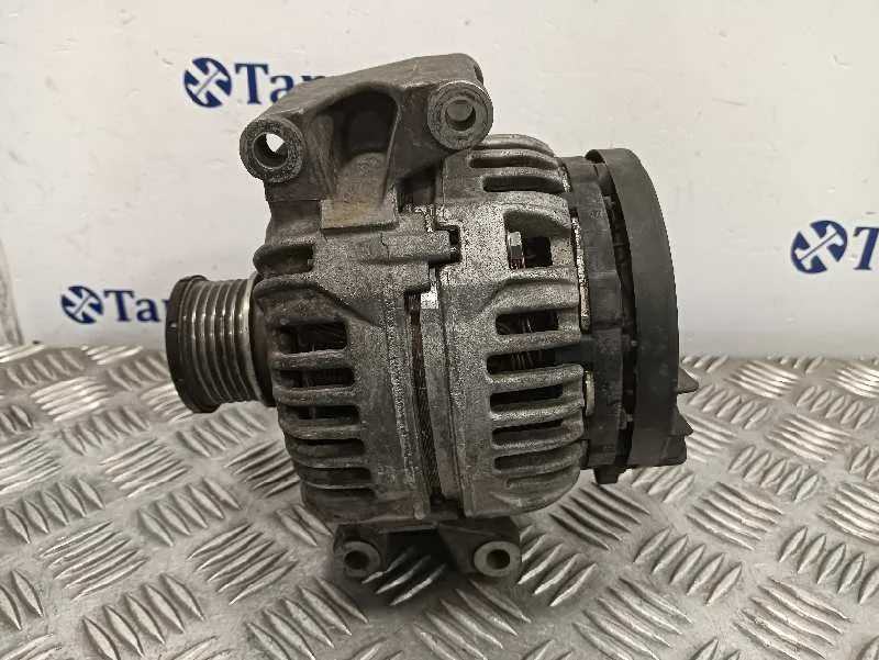 Alternador para Mercedes-Benz Viano (W639)