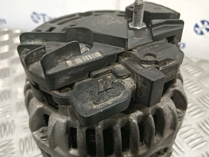 Alternador para Mercedes-Benz Viano (W639)