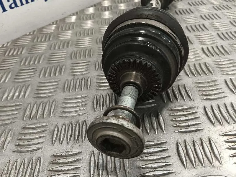 Transmision Delantera Izquierda para Bmw X1 (E84)