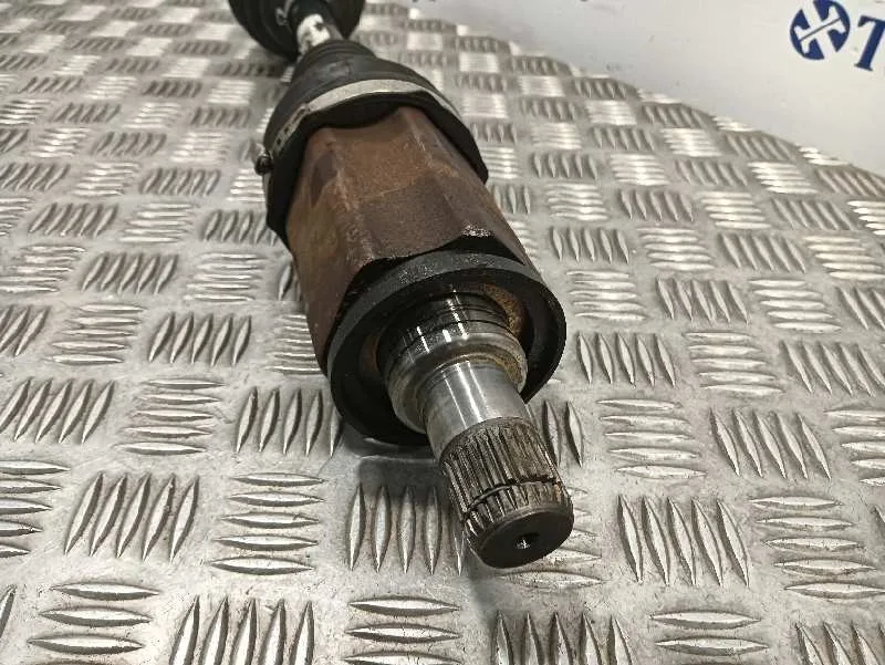 Transmision Delantera Izquierda para Bmw X1 (E84)