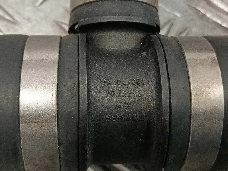 Tubo Agua para Mercedes-Benz Sprinter 5-T Caja/Chasis (B906)