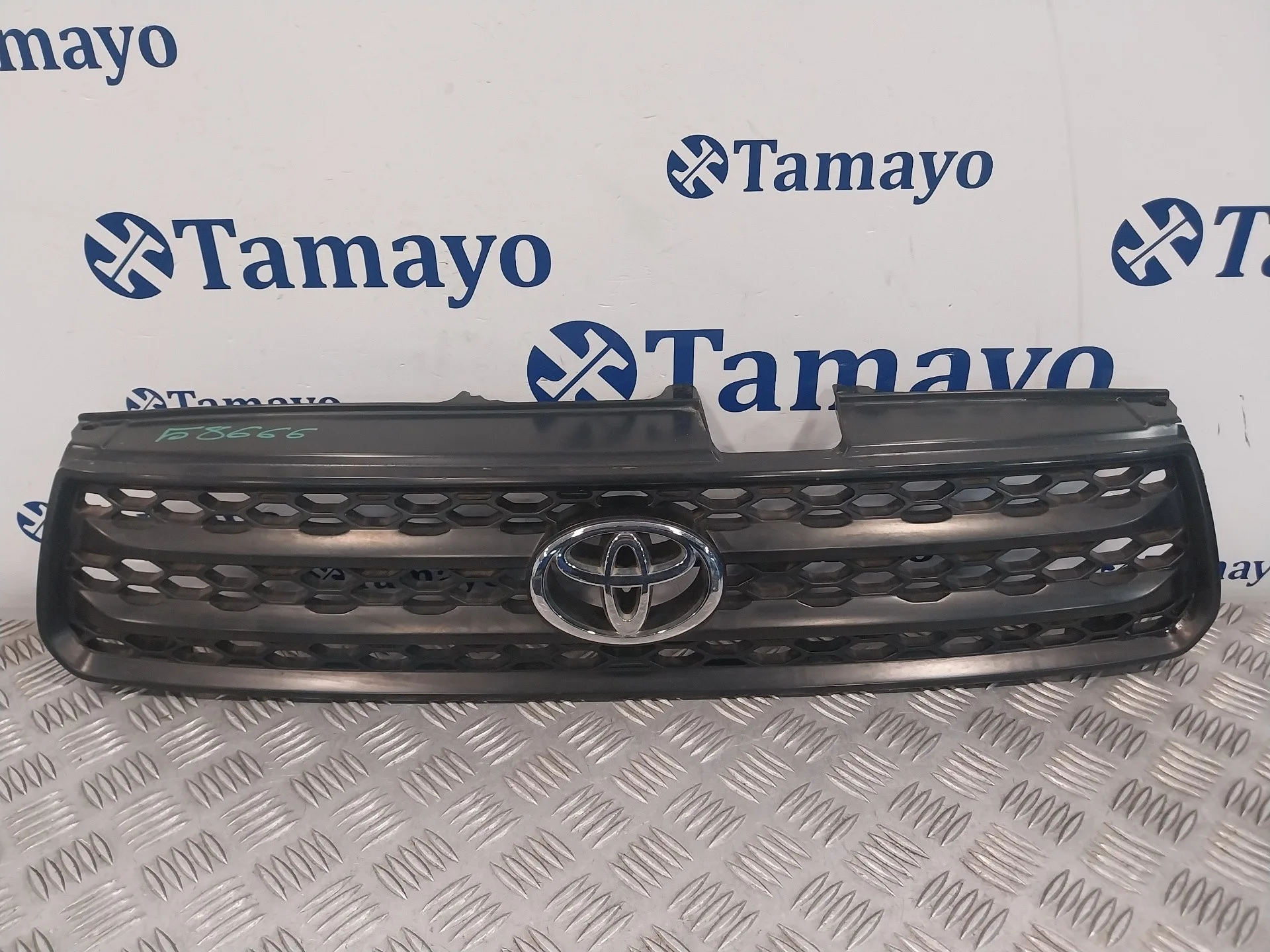 Rejilla Delantera para Toyota Rav 4 (A2)
