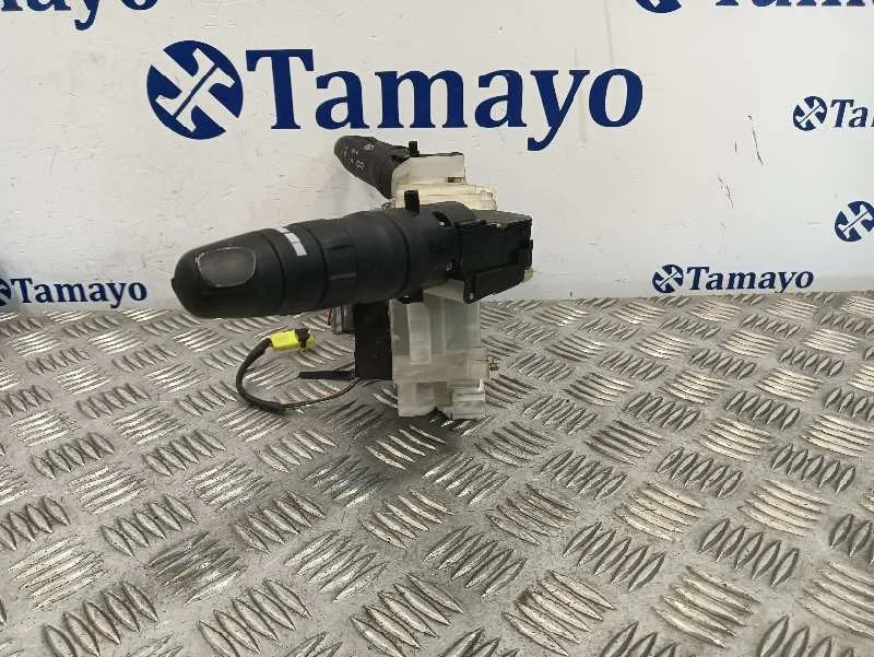 Mando Multifuncion para Nissan Micra (K12E)