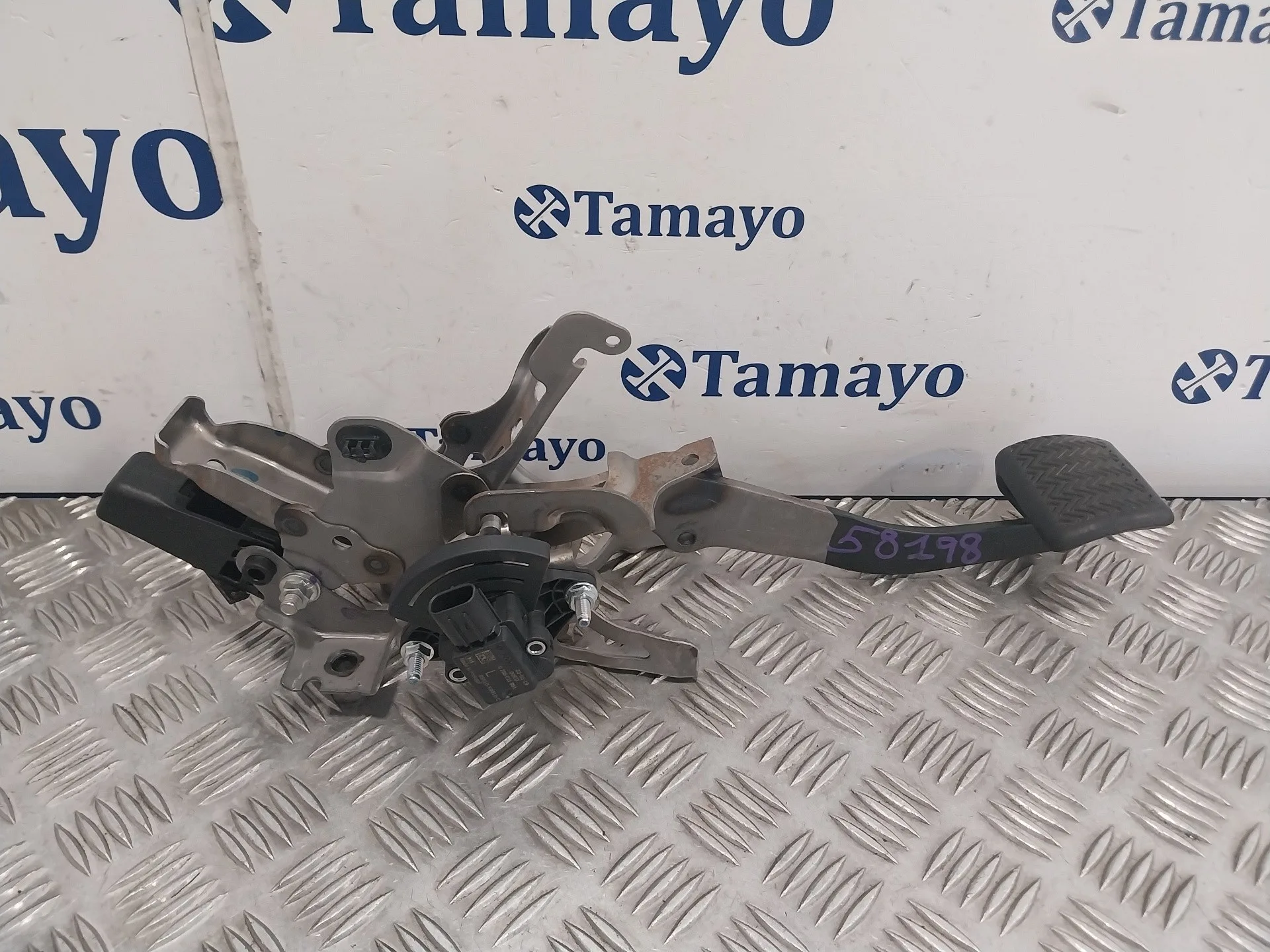 Pedal Freno para Toyota Yaris (Xpa1F/Mxph11/Chxnbw)