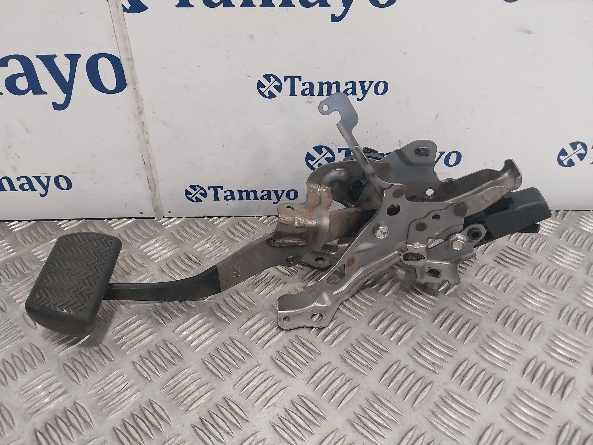 Pedal Freno para Toyota Yaris (Xpa1F/Mxph11/Chxnbw)