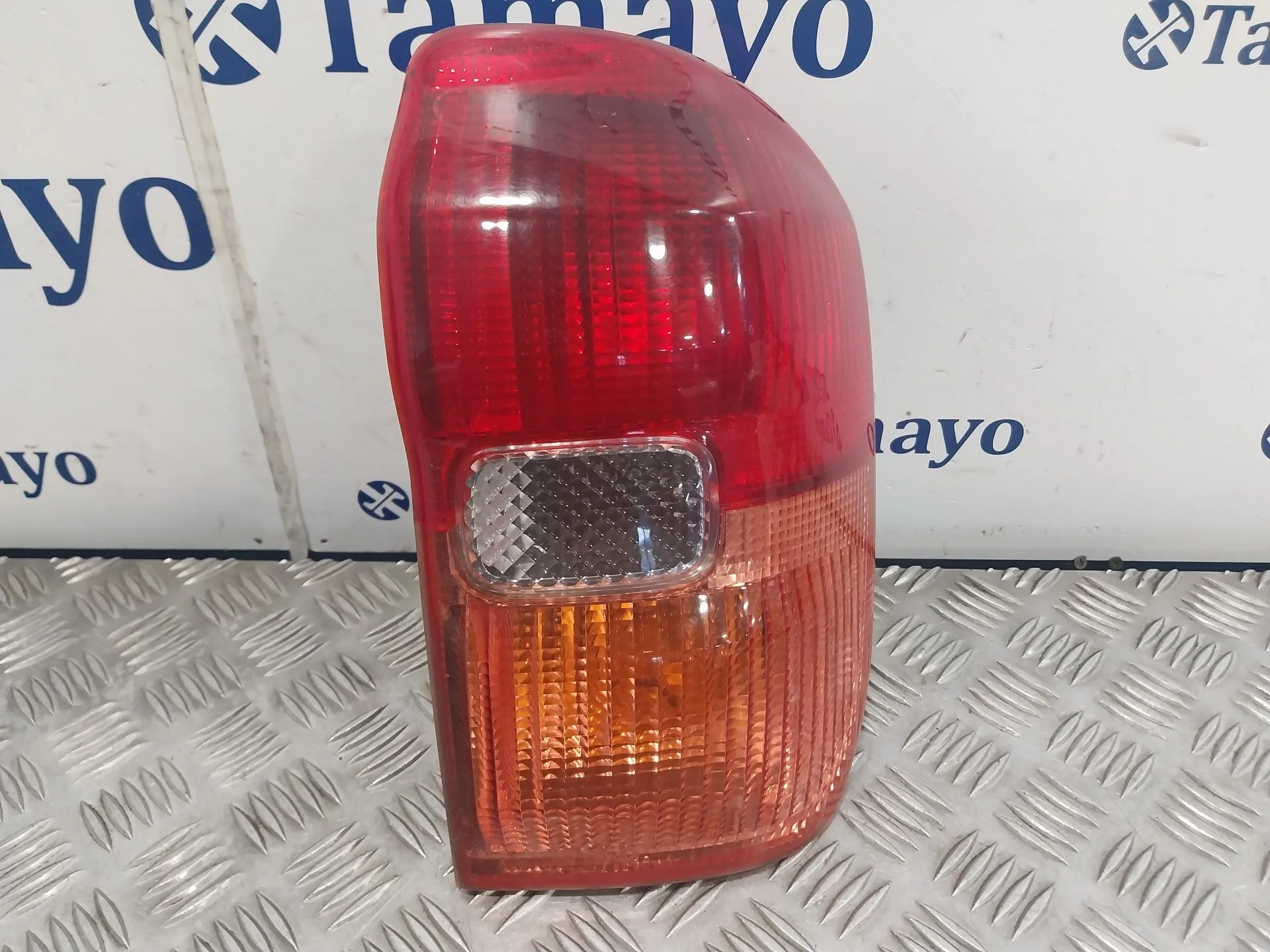Piloto Trasero Derecho para Toyota Rav 4 (A2)