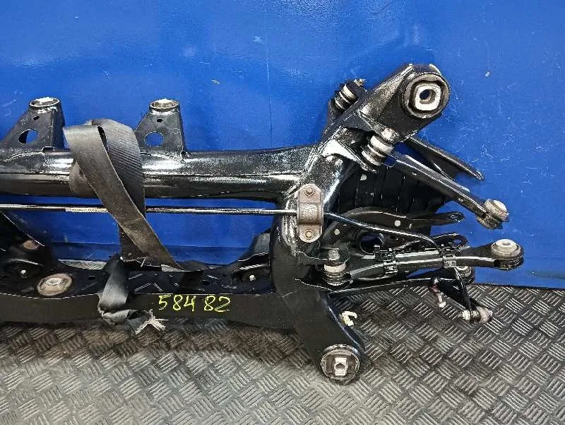 Puente Trasero para Bmw Serie 1 Lim. (F20)