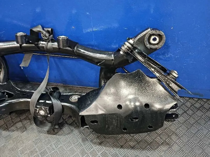 Puente Trasero para Bmw Serie 1 Lim. (F20)
