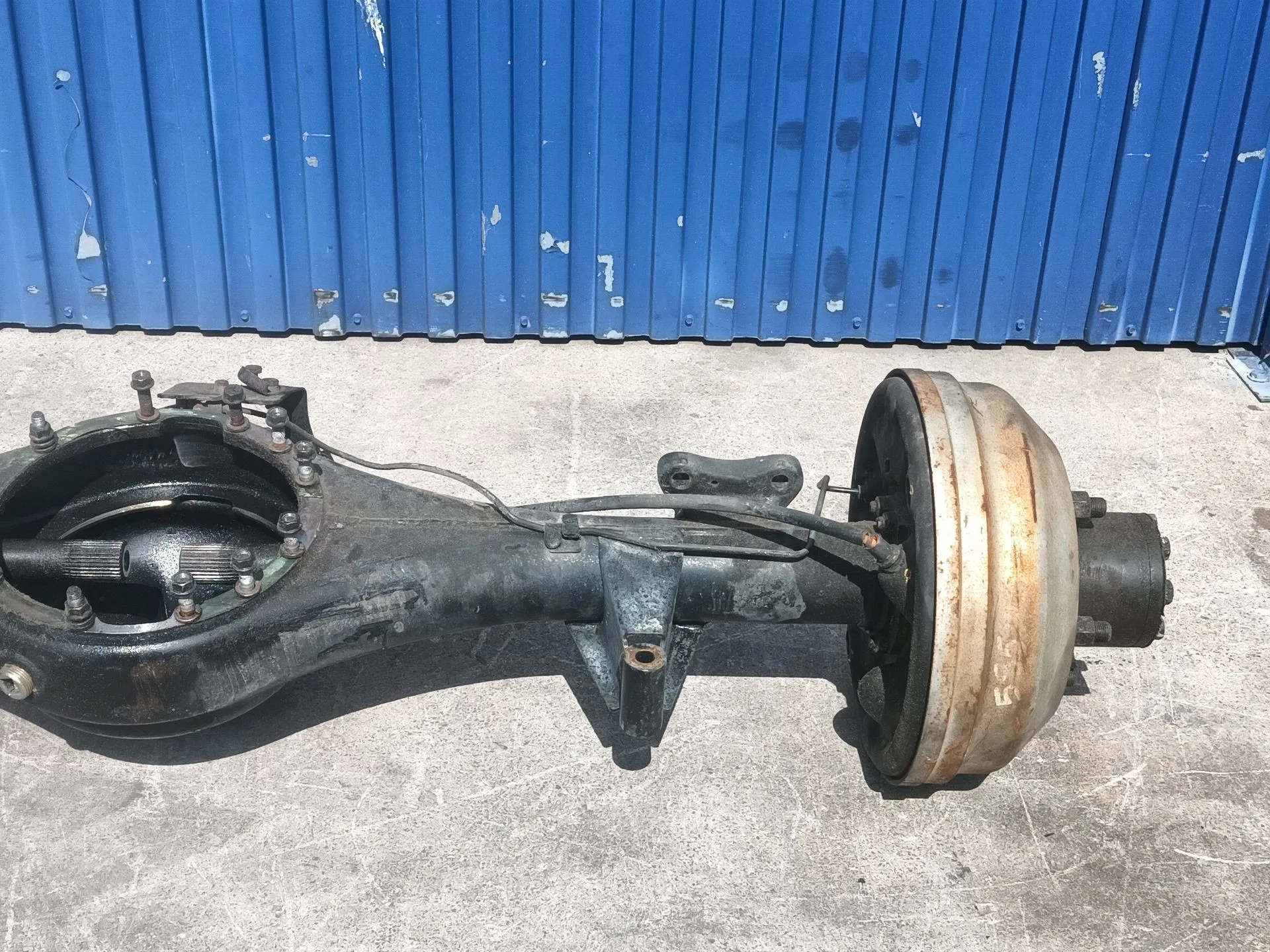 Puente Trasero para Nissan Cabstar 01.04 ->