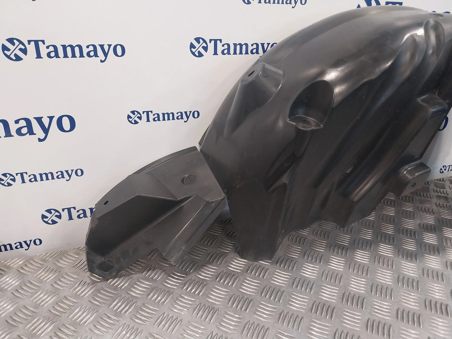 Plastico Paso Rueda Trasero Derecho para Renault Captur