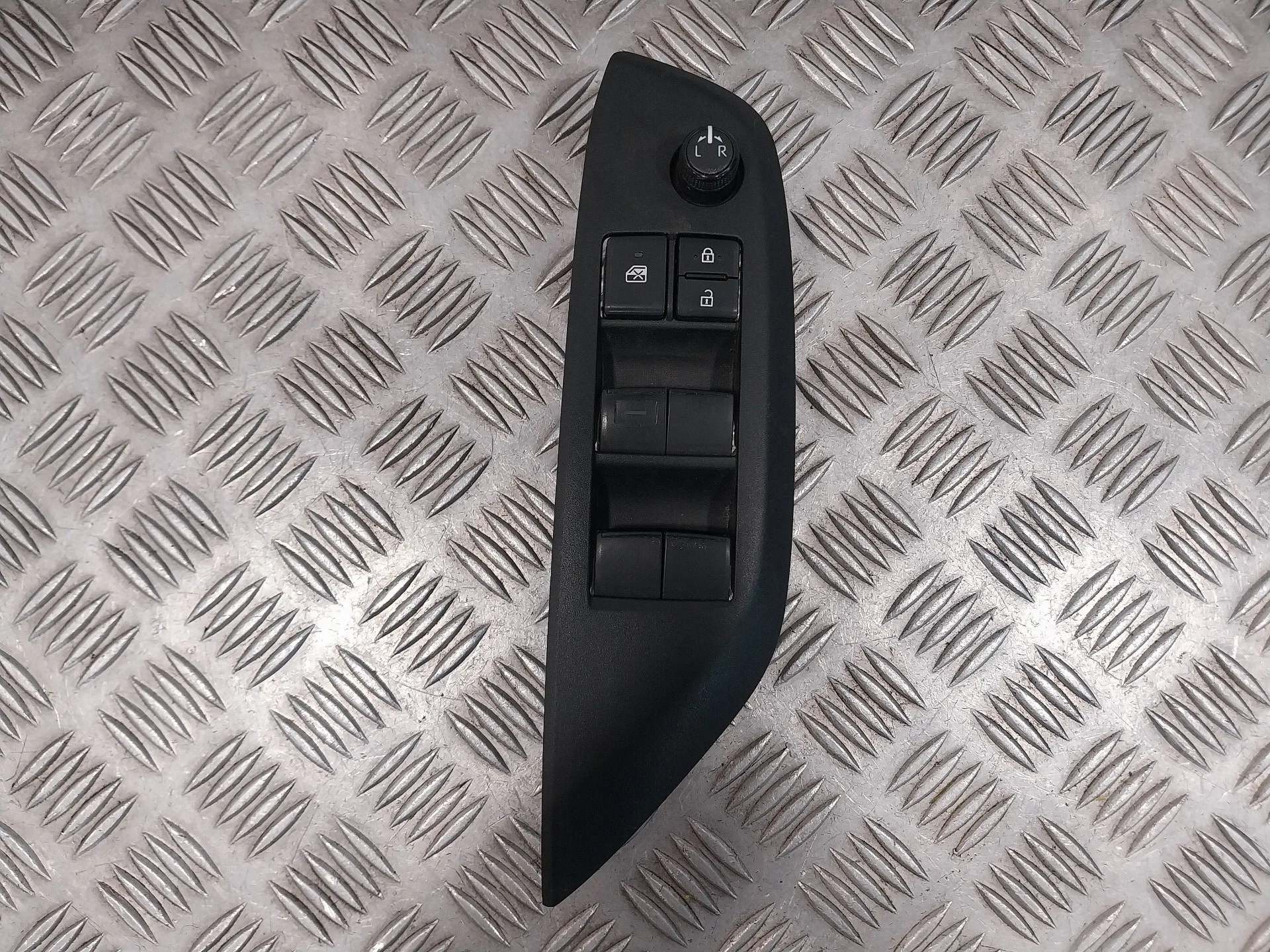 Mando Elevalunas Delantero Izquierdo para Toyota Yaris (Xpa1F/Mxph11/Chxnbw)