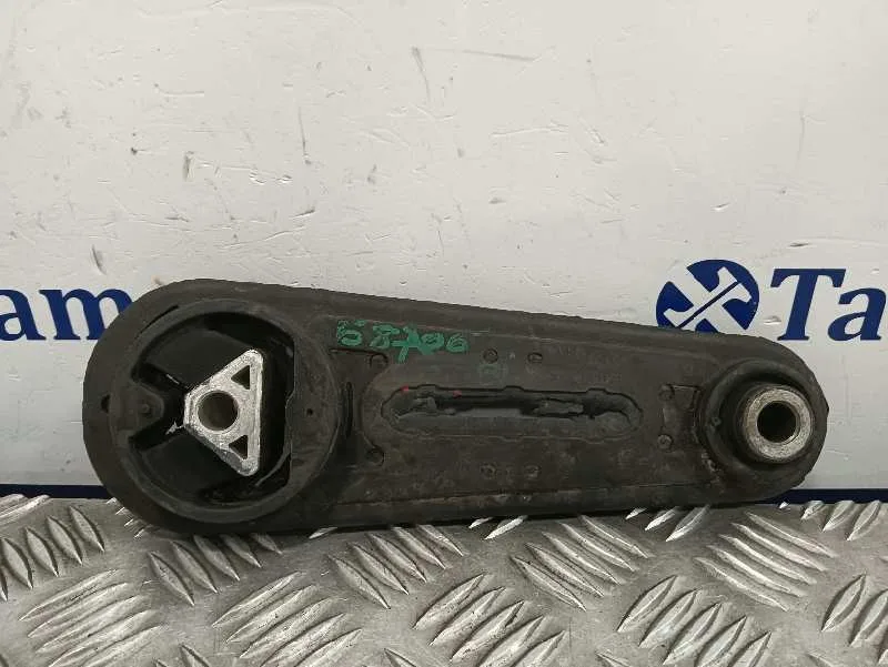 Soporte Cambio para Nissan Micra (K12E)