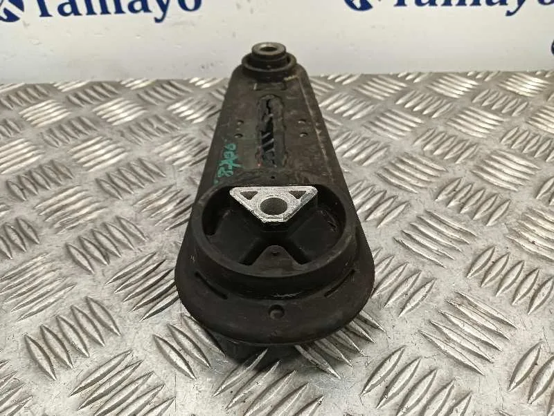 Soporte Cambio para Nissan Micra (K12E)