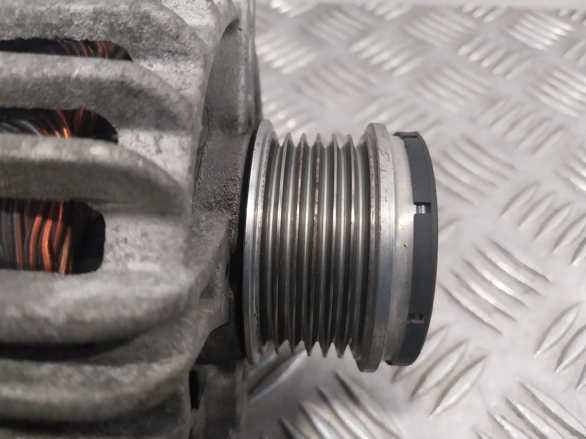 Alternador para Opel Corsa C