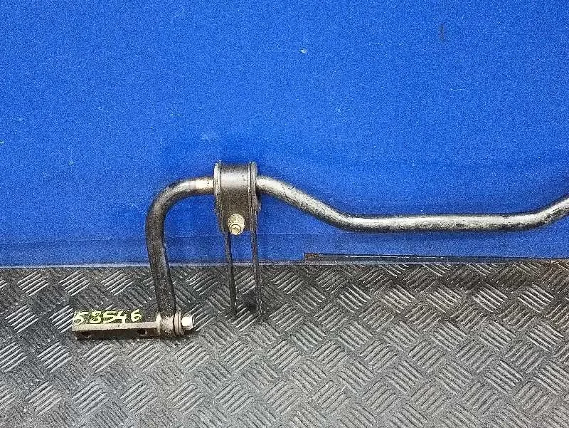 Barra Estabilizadora Trasera para Nissan Cabstar 01.04 ->