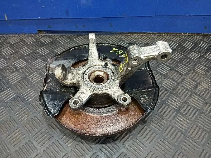 Mangueta Delantera Derecha para Mercedes-Benz Clase A (W169)