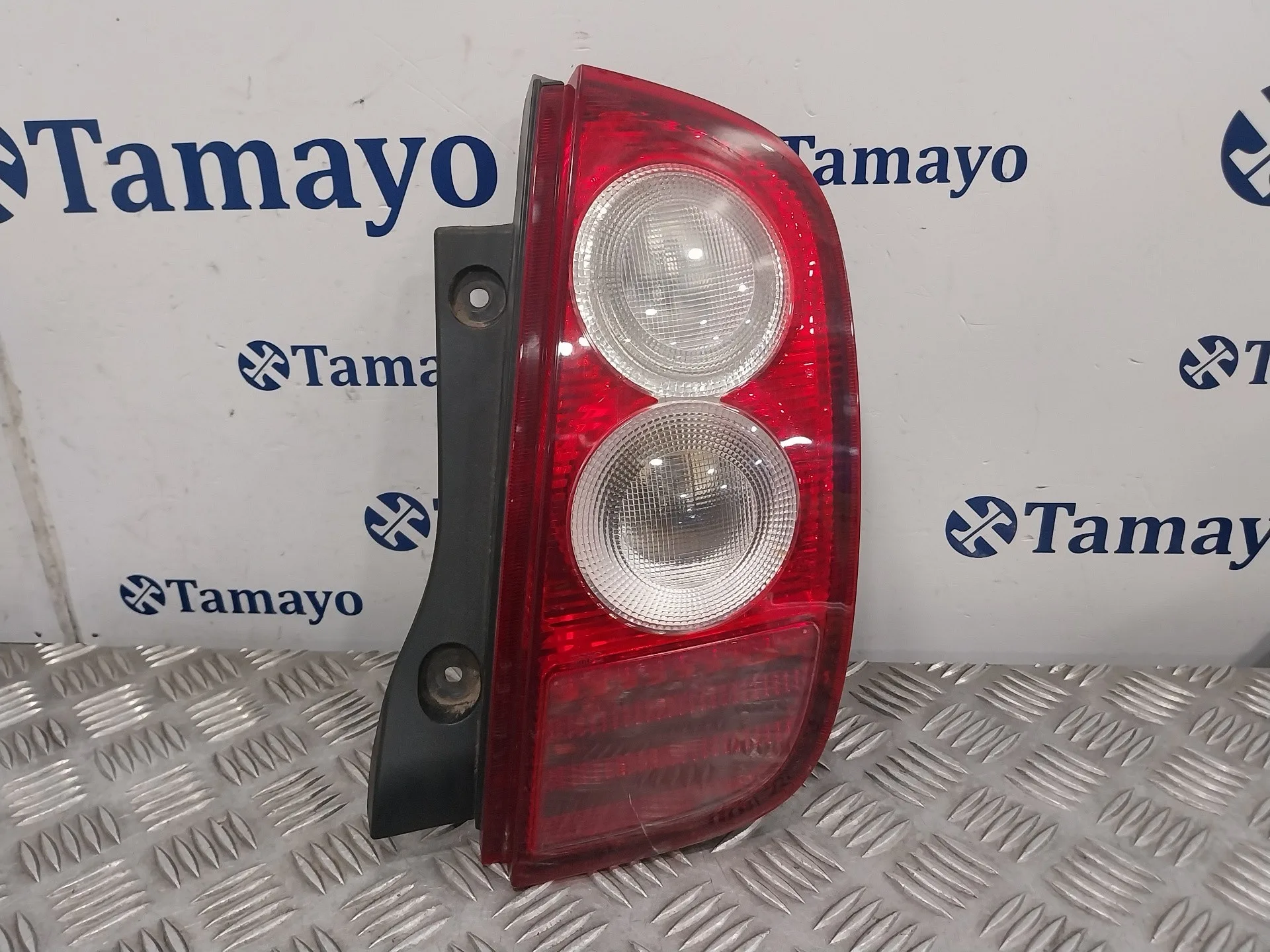 Piloto Trasero Derecho para Nissan Micra (K12E)
