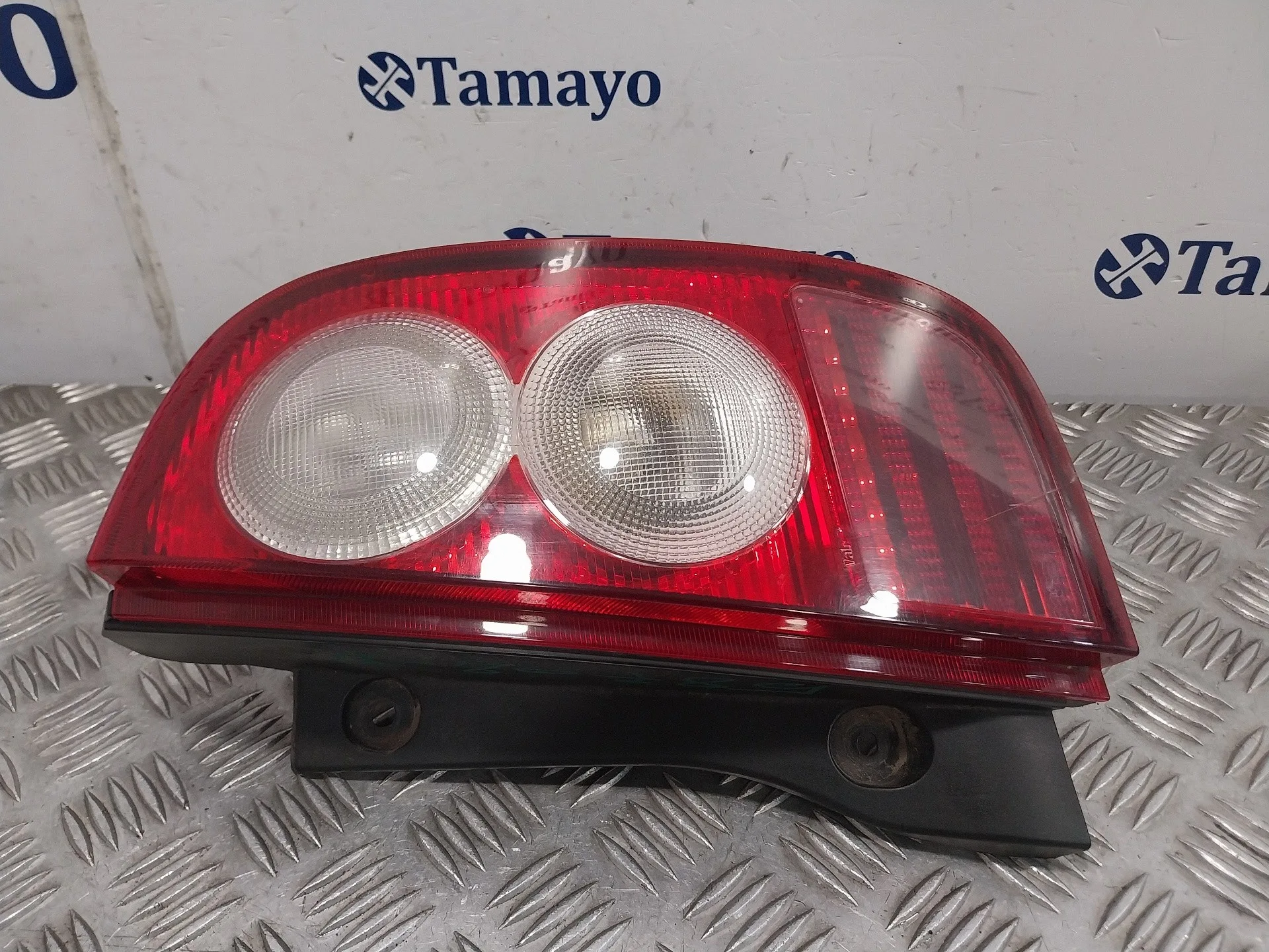 Piloto Trasero Derecho para Nissan Micra (K12E)