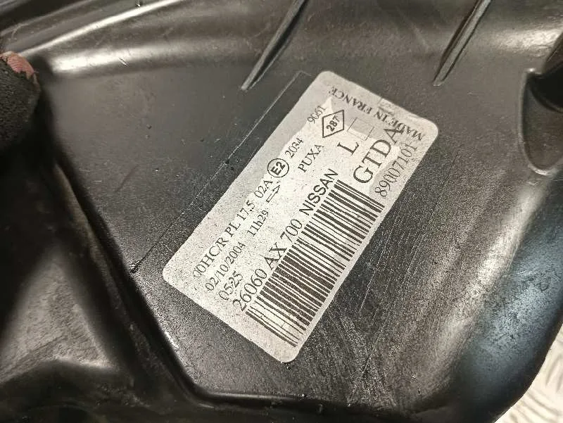 Faro Izquierdo para Nissan Micra (K12E)