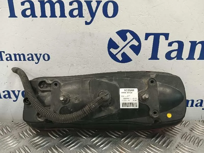 Piloto Trasero Izquierdo para Nissan Cabstar 01.04 ->