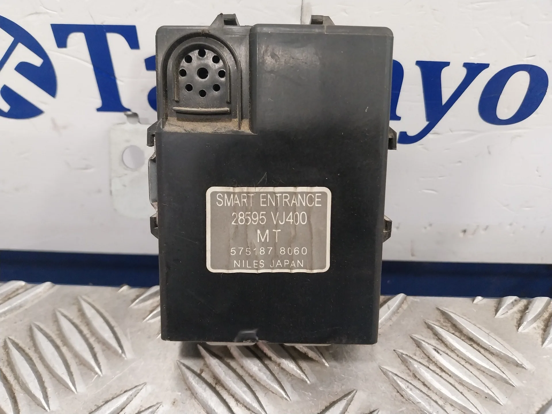 Modulo Electronico para Nissan Pick-Up (D22)