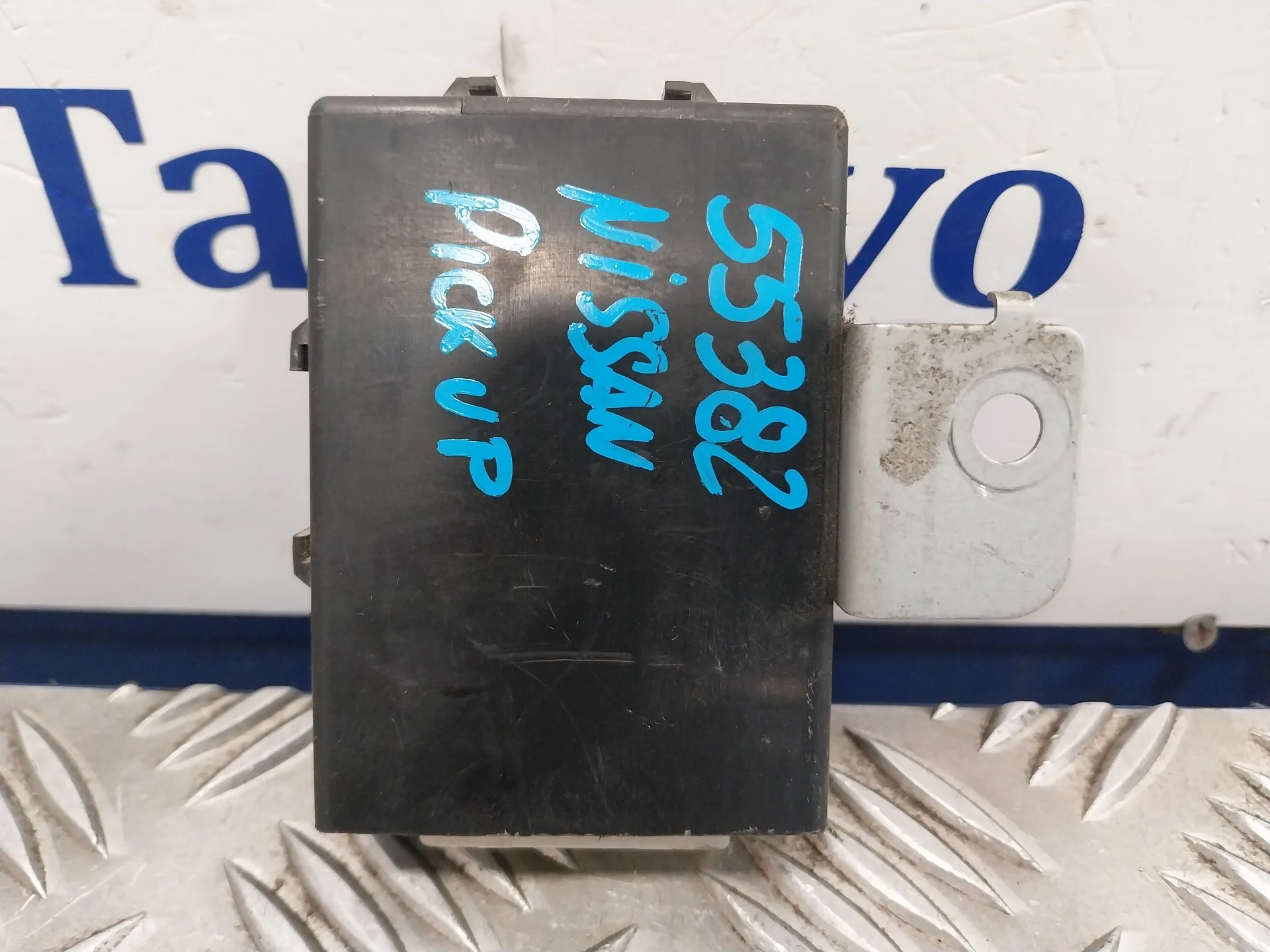 Modulo Electronico para Nissan Pick-Up (D22)