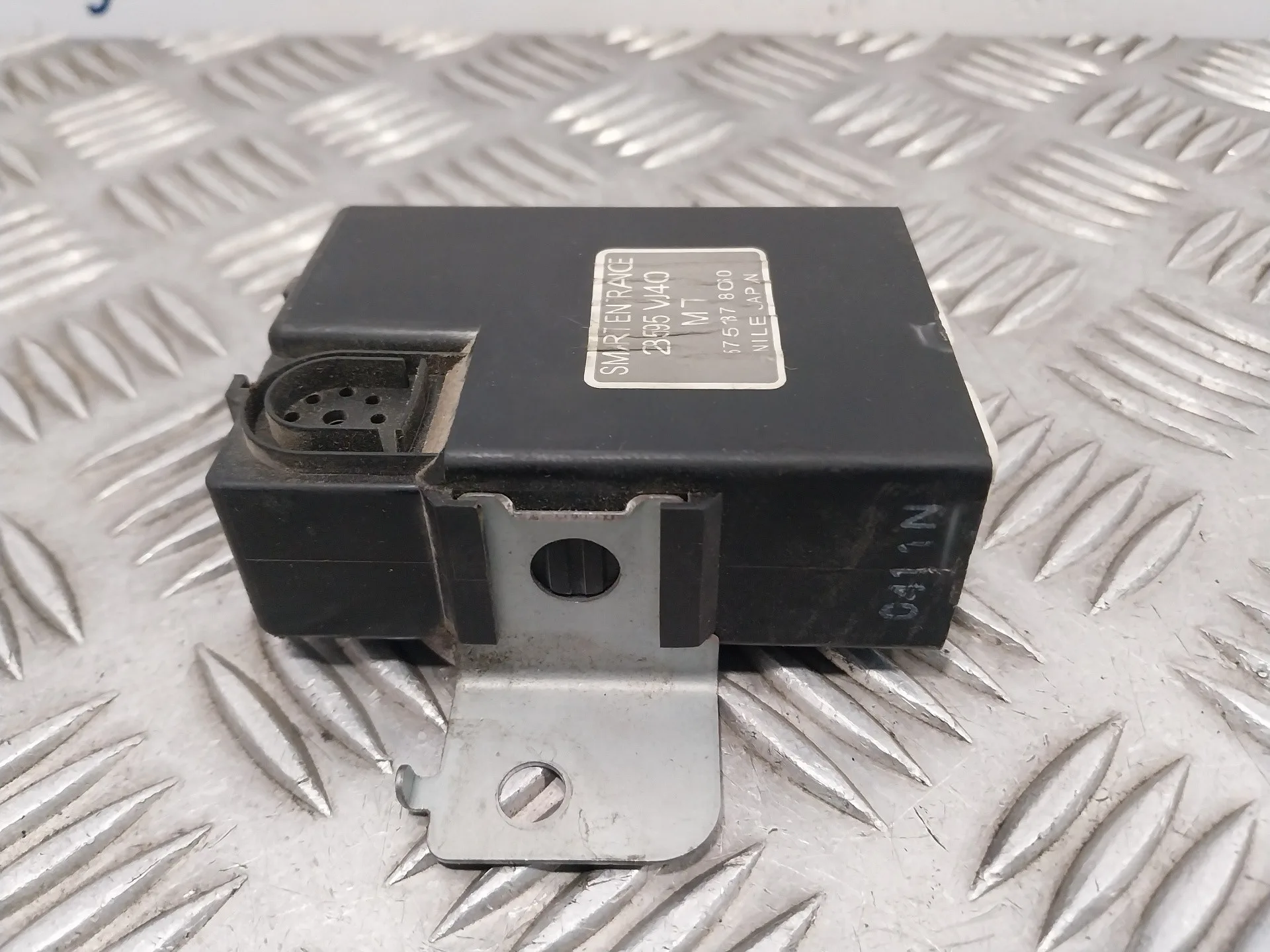 Modulo Electronico para Nissan Pick-Up (D22)