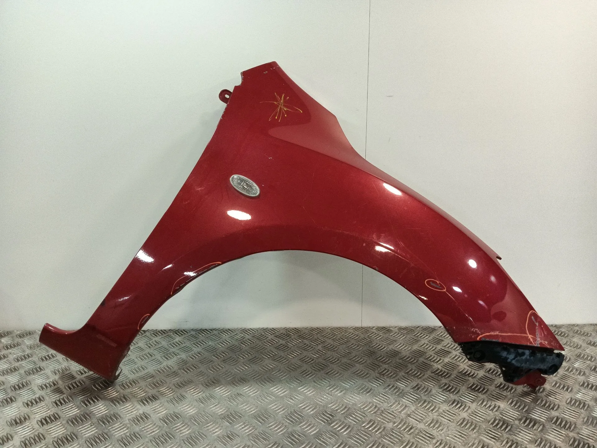 Aleta Delantera Derecha para Mazda 3 Lim. (Bl)